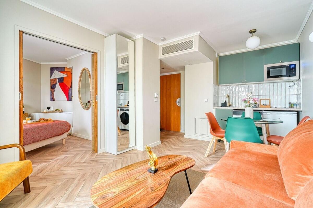 Apartment Eden Paris La Defense